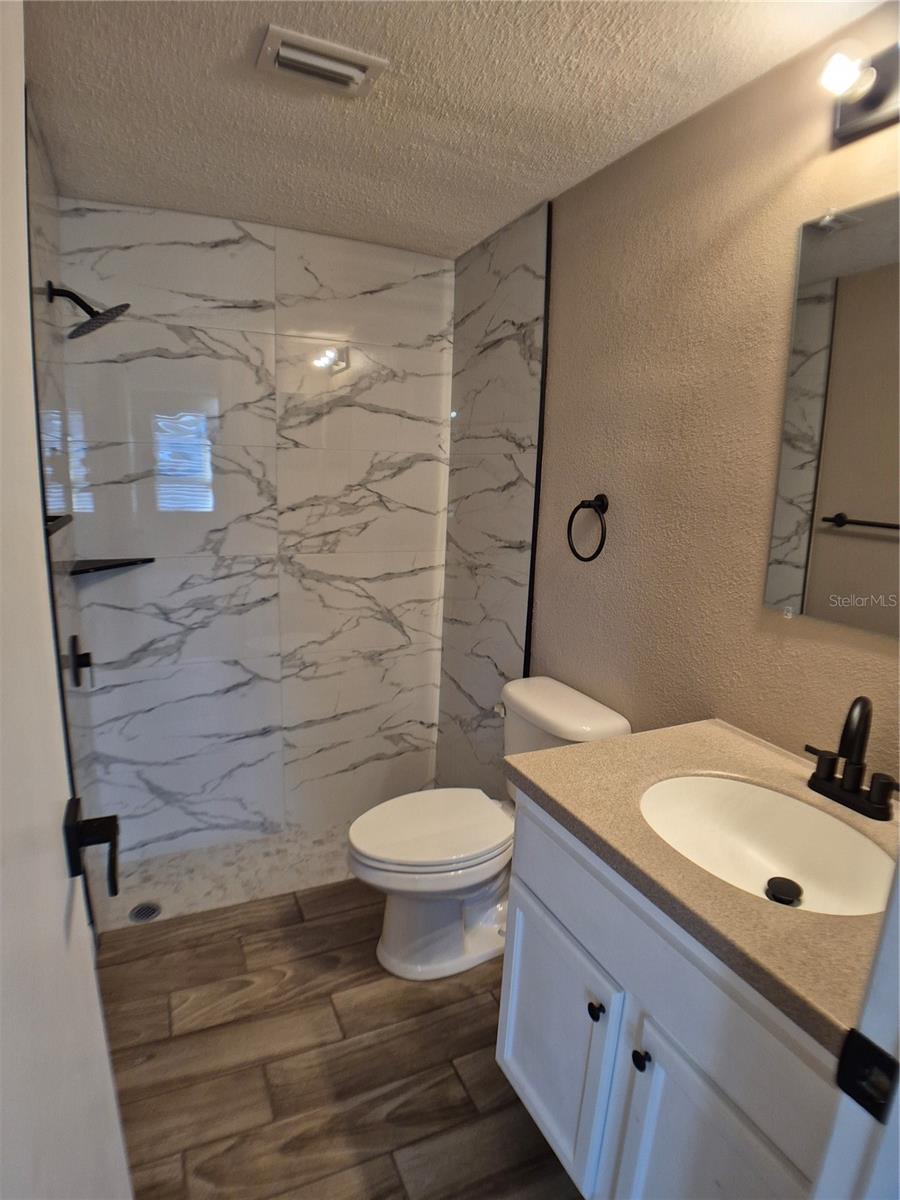 Image 19 of 26 For 7014 Ingleside Drive