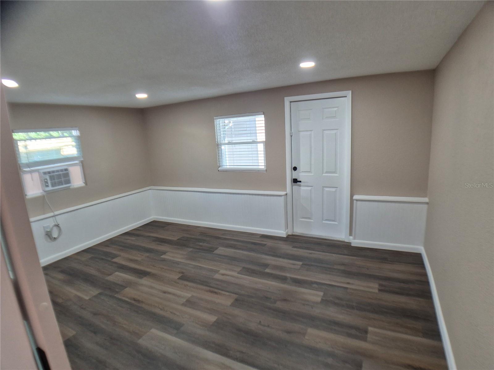 Image 22 of 26 For 7014 Ingleside Drive