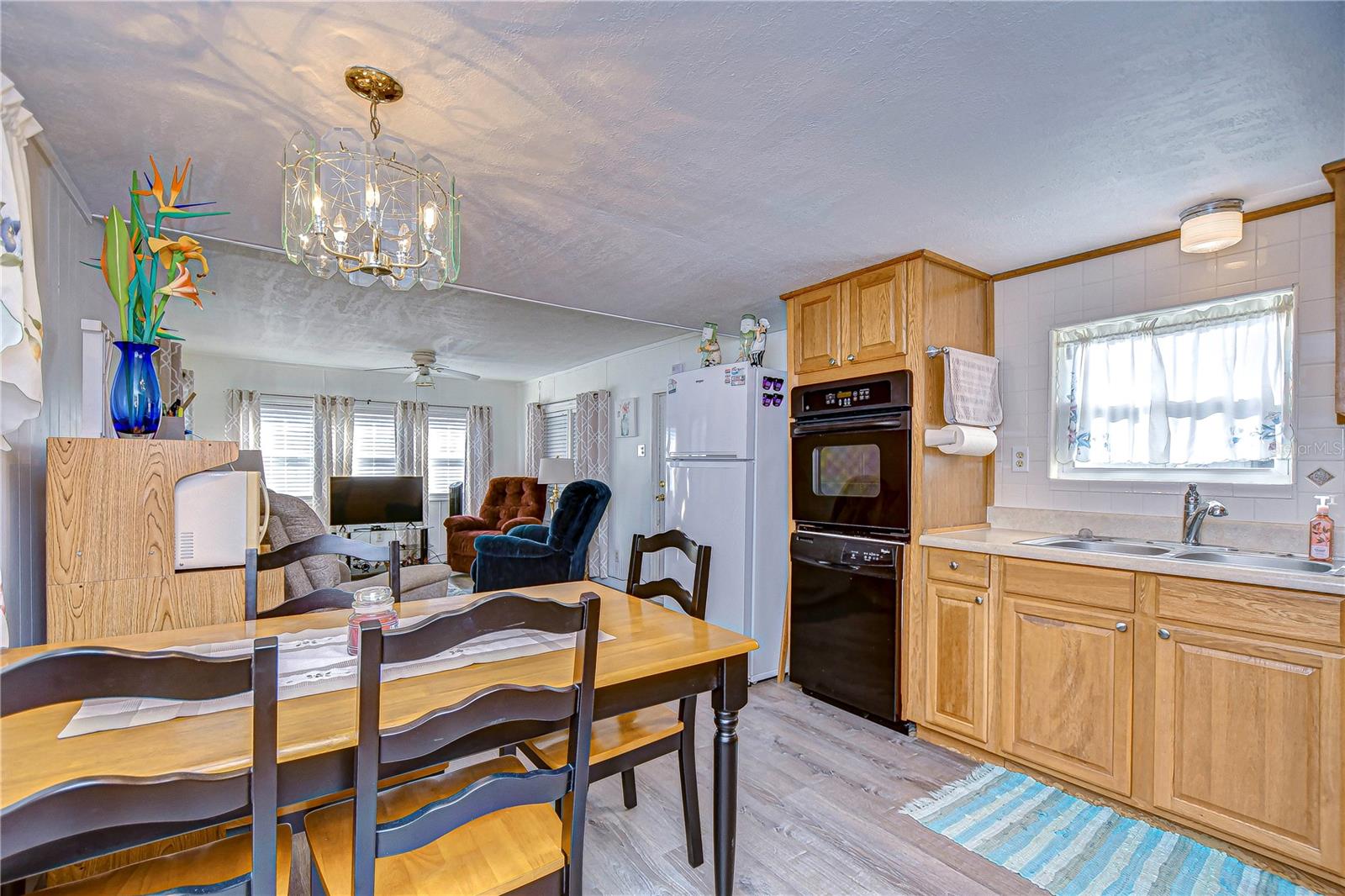 Image 13 of 48 For 38541 Windflower Avenue