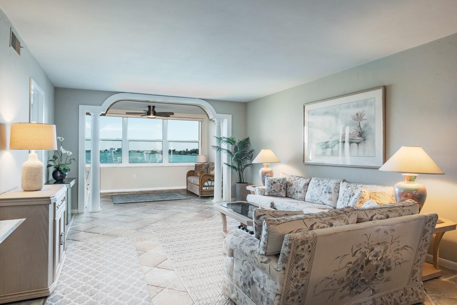 Image 10 of 50 For 5575 Gulf Boulevard 238