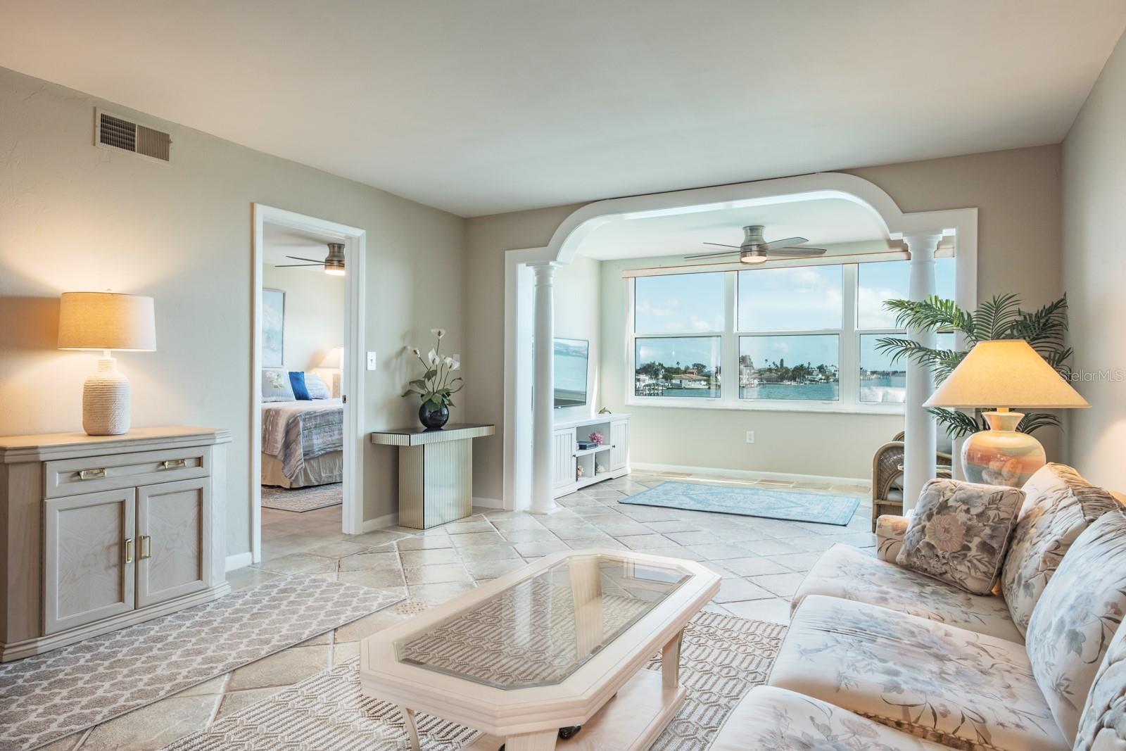 Image 14 of 50 For 5575 Gulf Boulevard 238