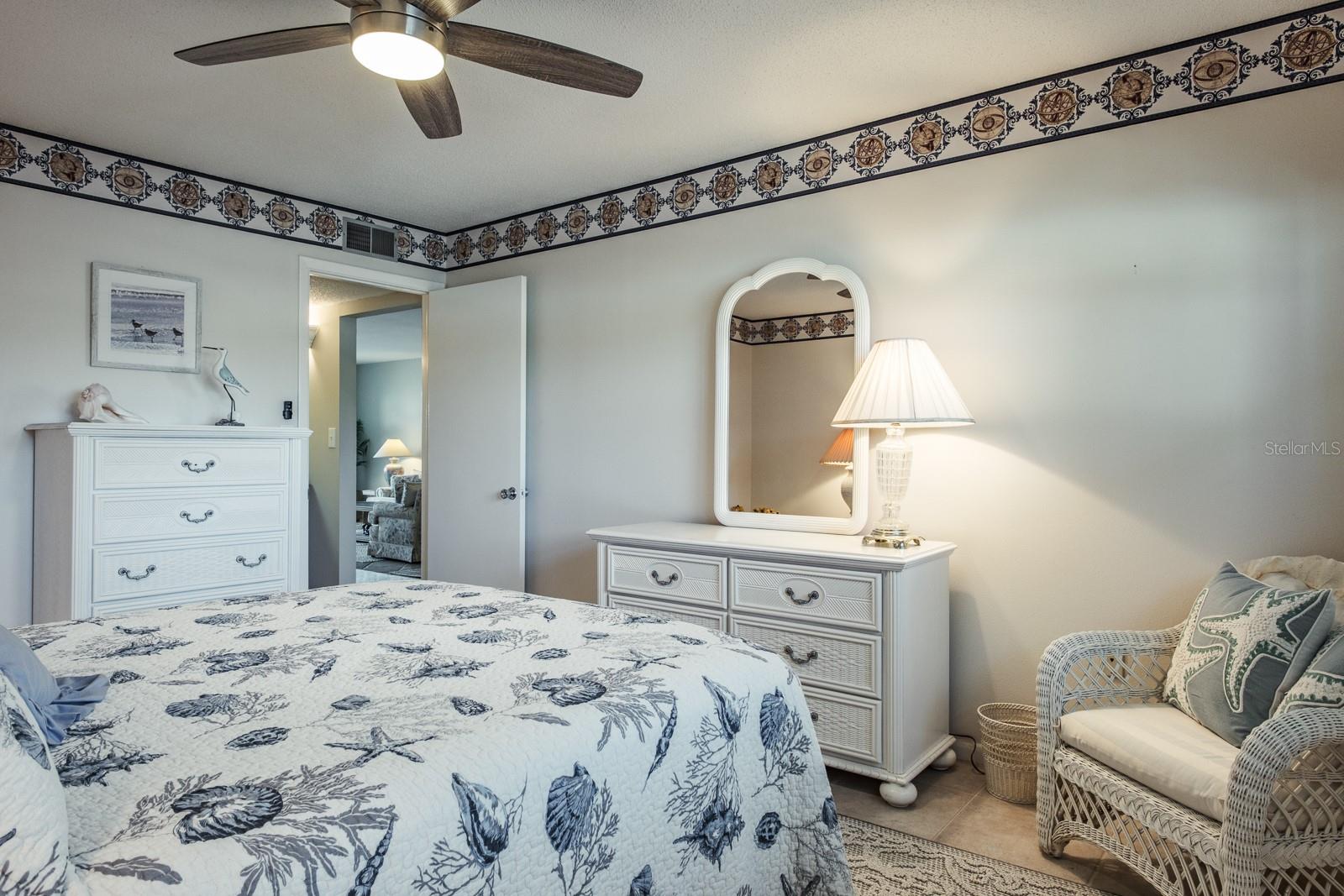 Image 31 of 50 For 5575 Gulf Boulevard 238