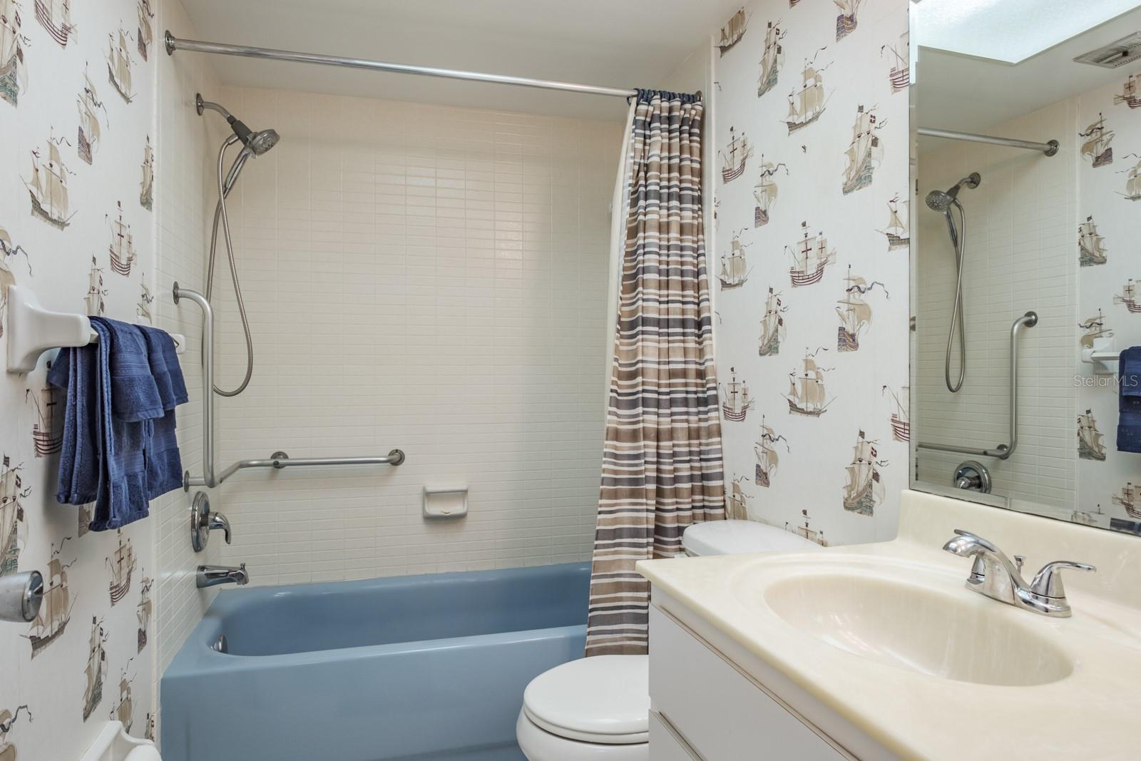 Image 32 of 50 For 5575 Gulf Boulevard 238