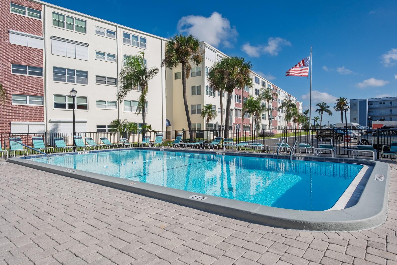 Image 33 of 50 For 5575 Gulf Boulevard 238