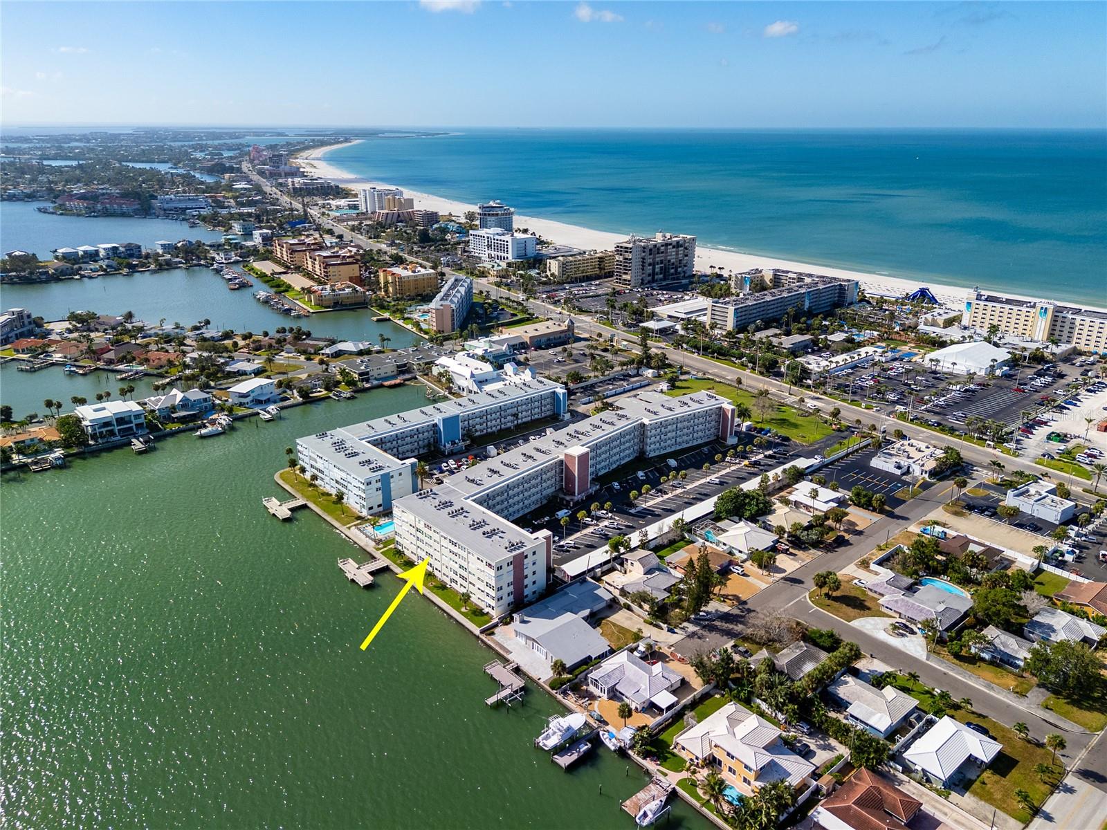 Image 46 of 50 For 5575 Gulf Boulevard 238