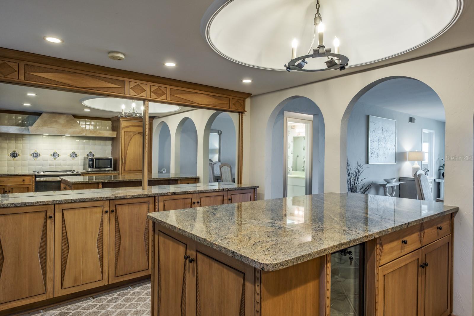 Image 7 of 50 For 5575 Gulf Boulevard 238