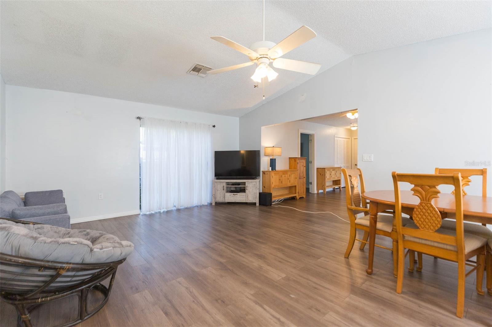 Image 6 of 51 For 13016 Club Drive