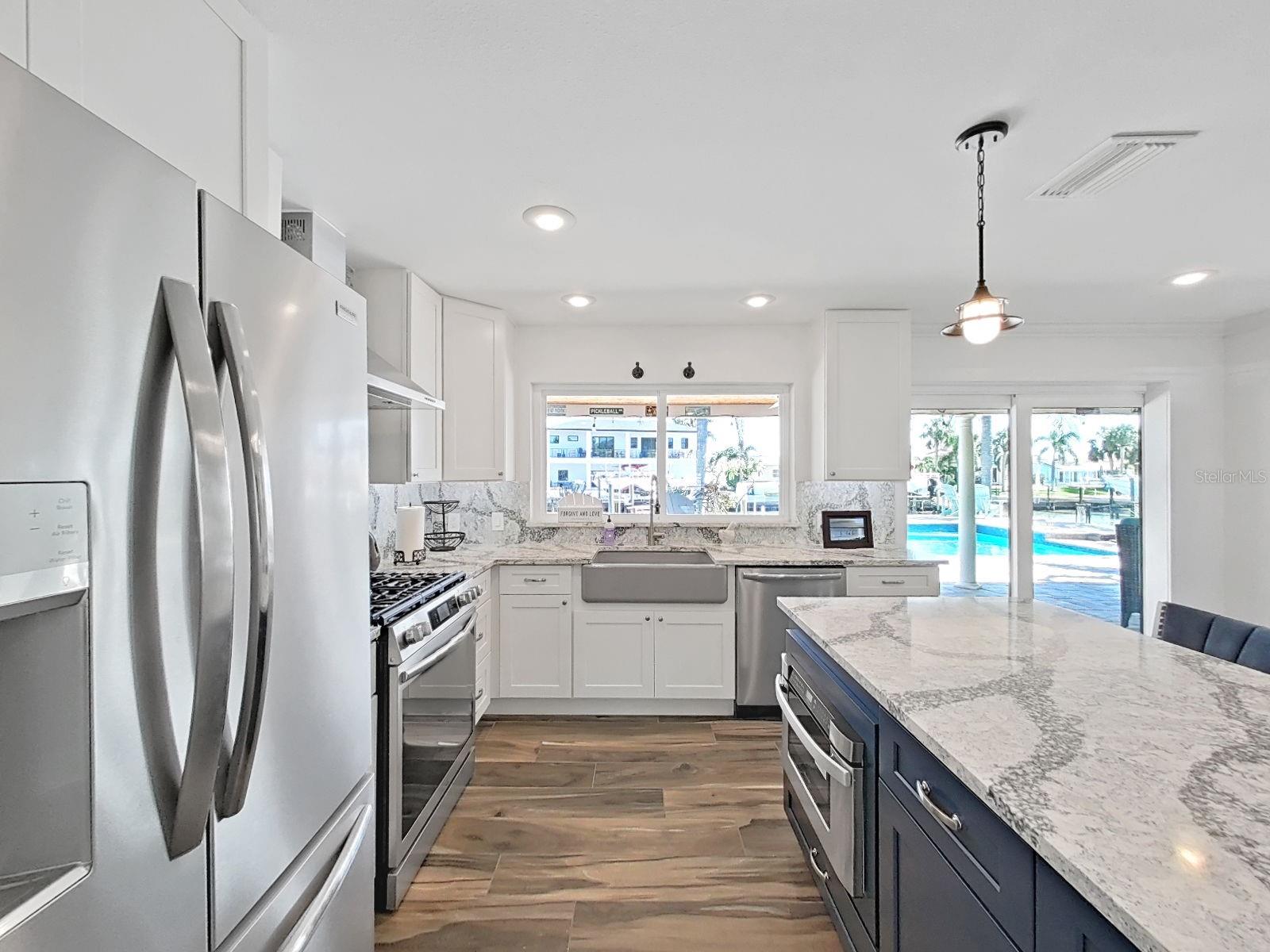 Image 10 of 52 For 11876 Walker Avenue
