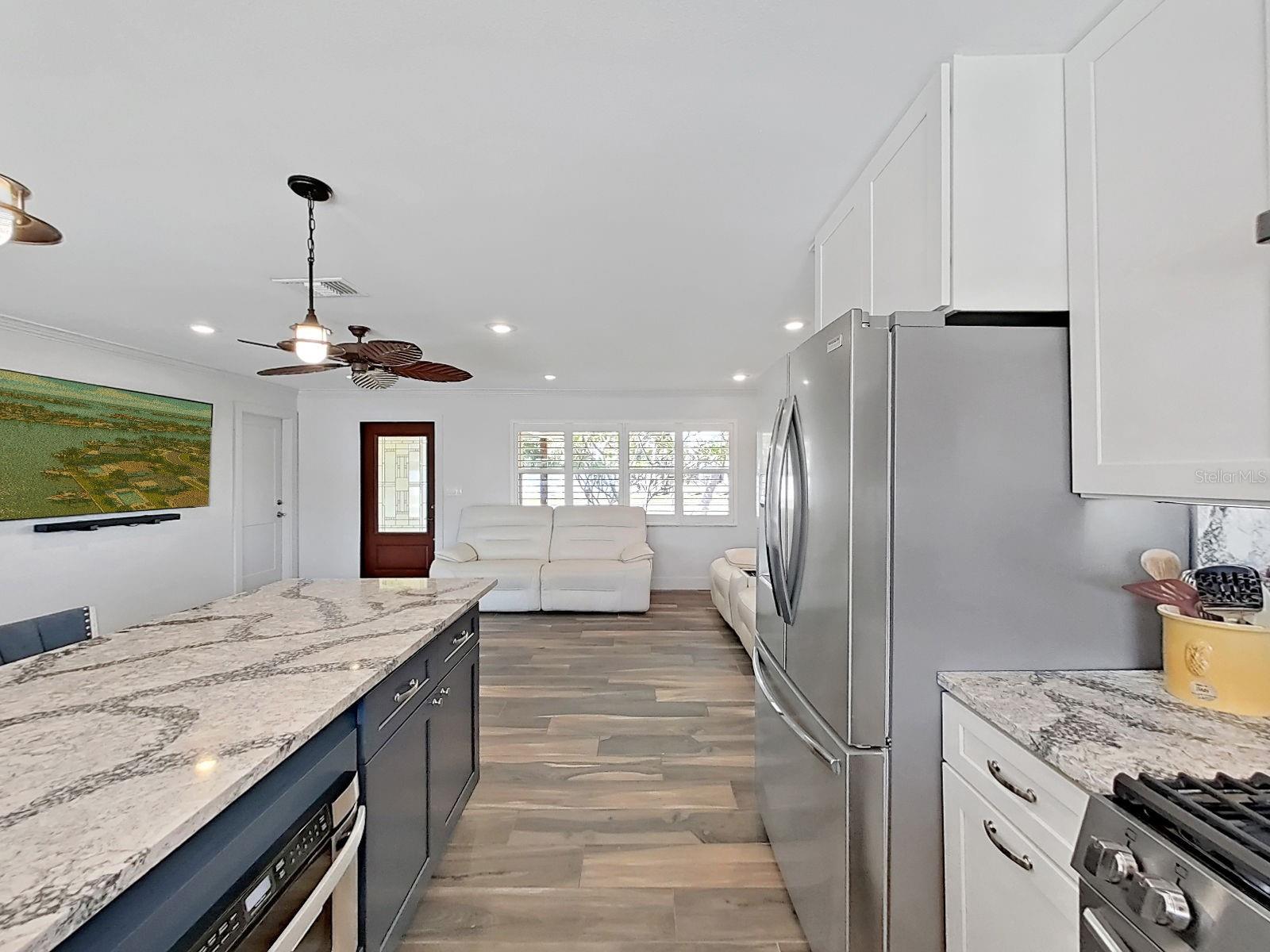 Image 14 of 52 For 11876 Walker Avenue