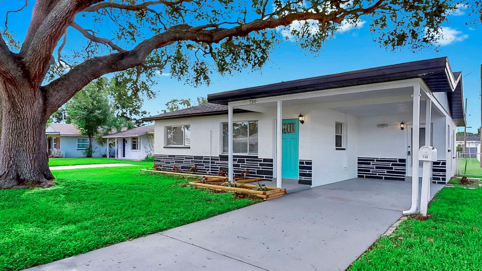 Listing photo id 1 for 730 Lynndale Street N