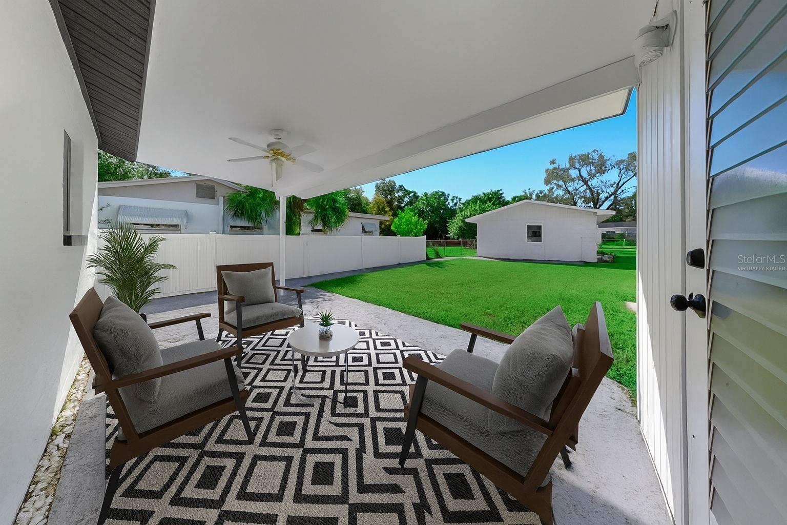 Listing photo id 30 for 730 Lynndale Street N