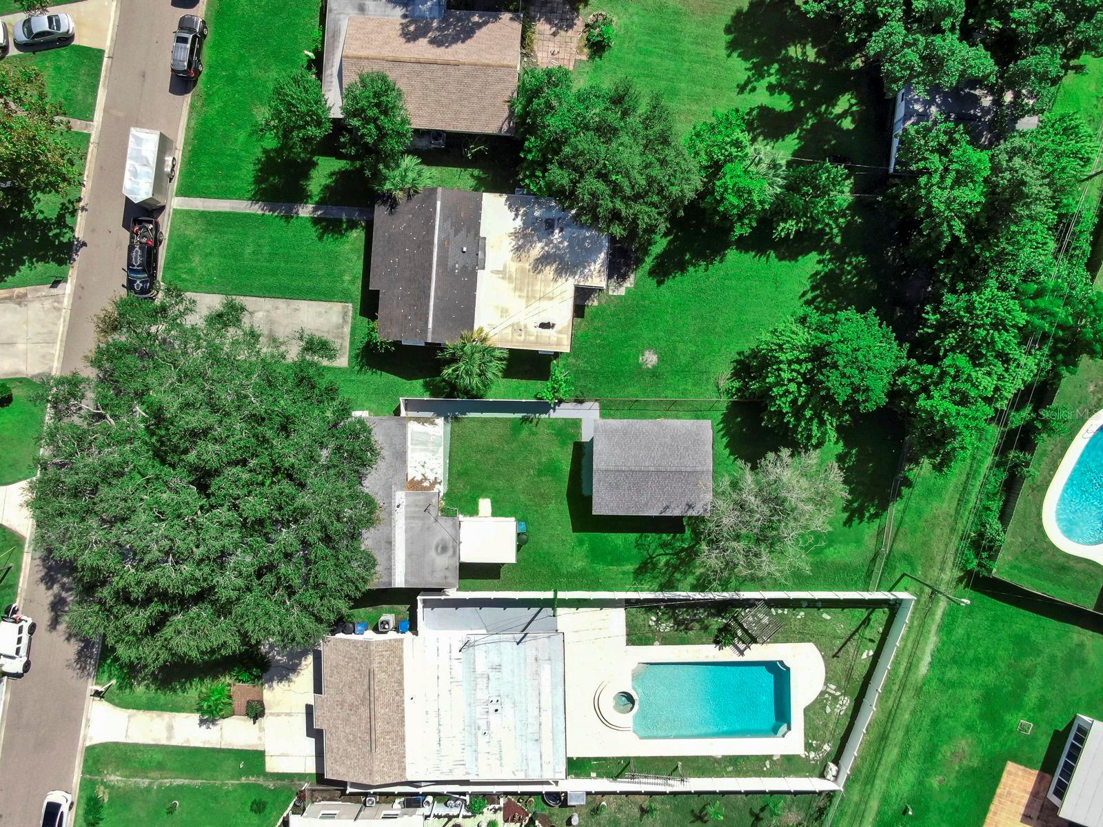 Listing photo id 42 for 730 Lynndale Street N