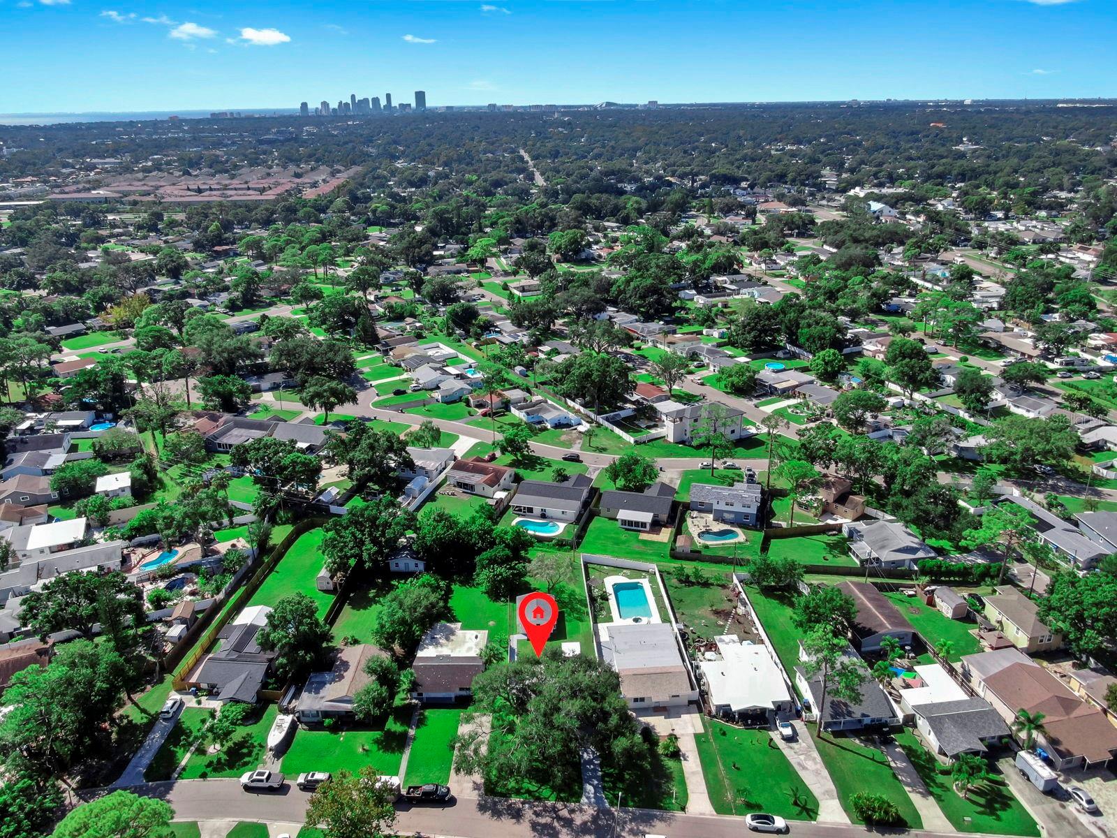 Listing photo id 44 for 730 Lynndale Street N