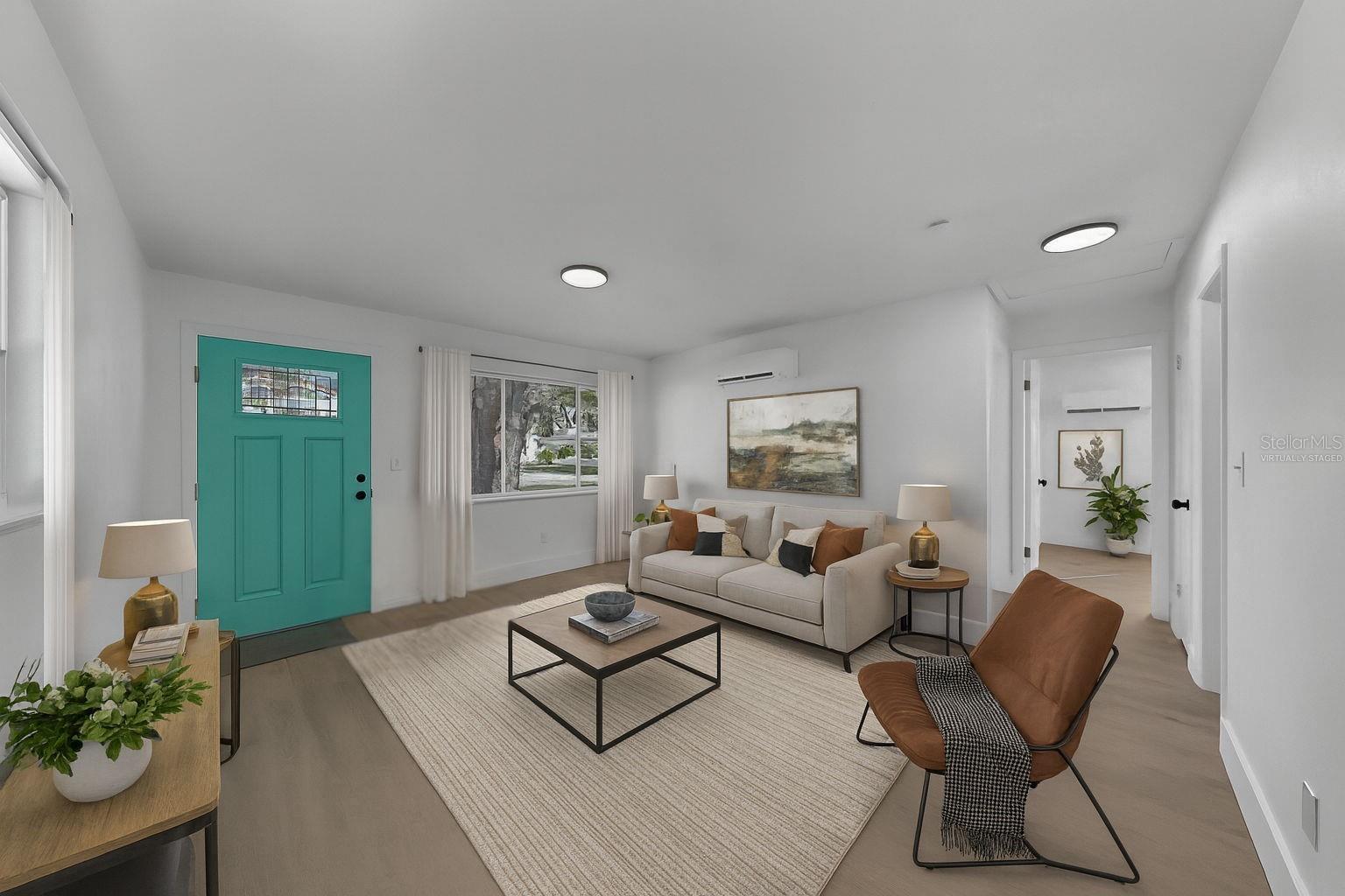 Listing photo id 5 for 730 Lynndale Street N