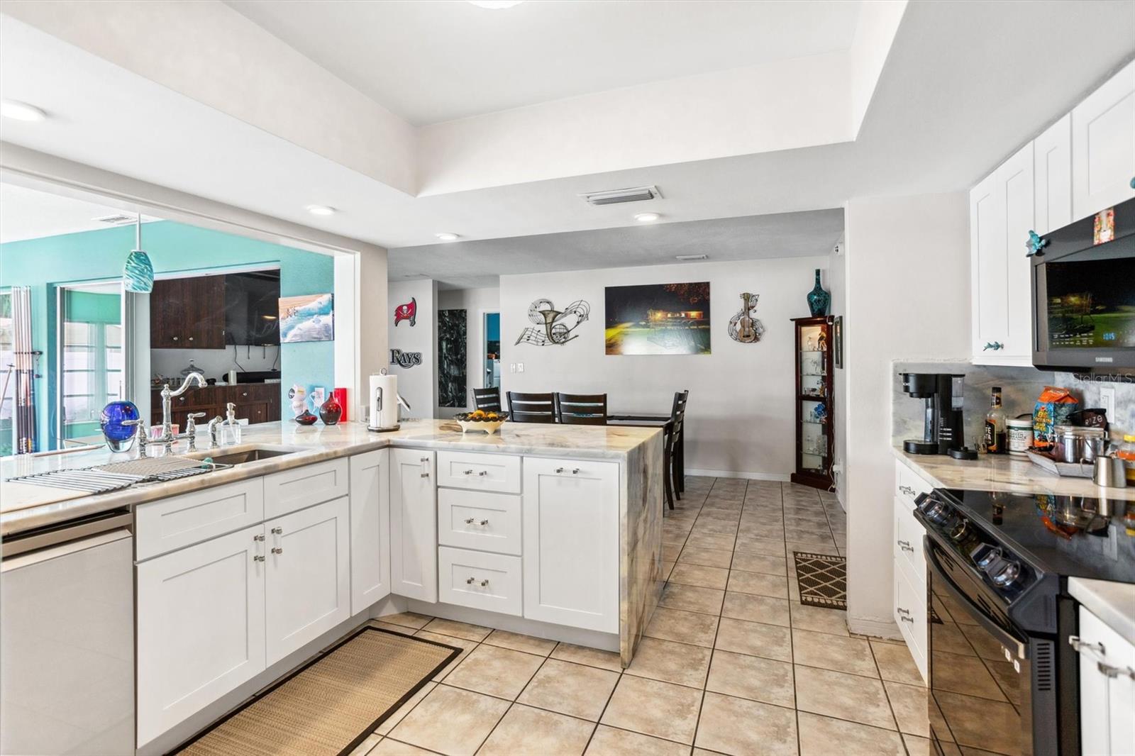 Image 7 of 34 For 6300 16th Street S