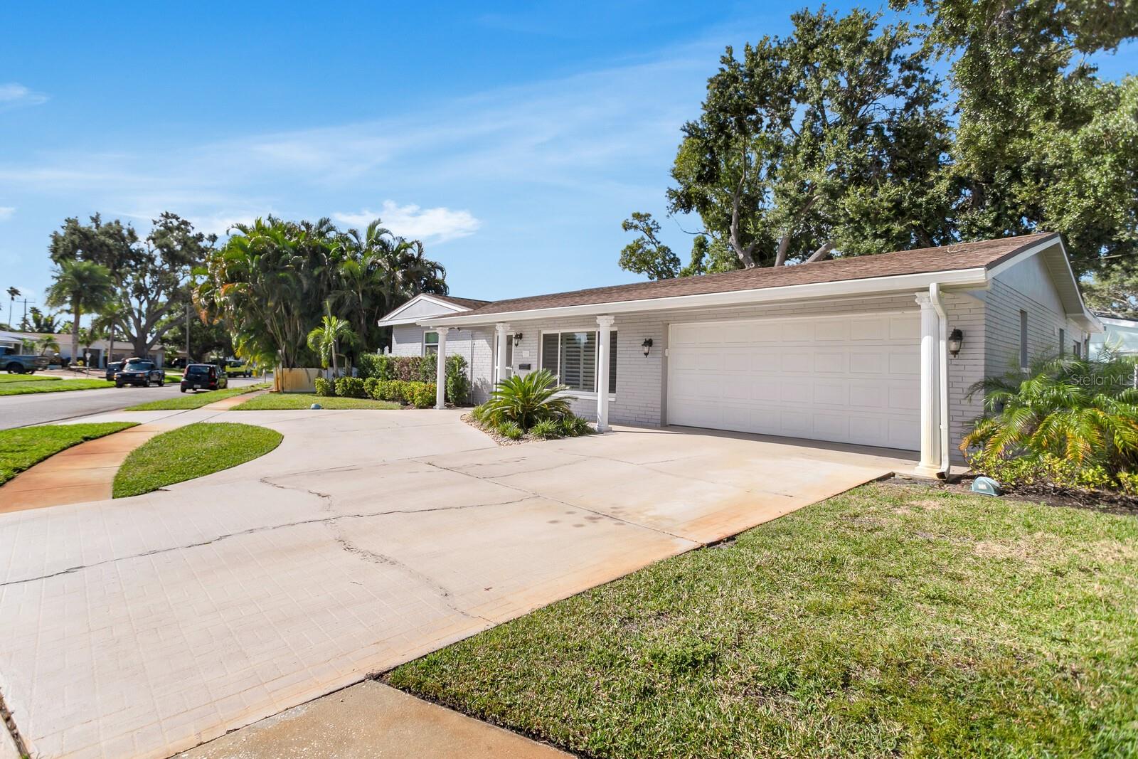 Image 15 of 39 For 2290 60th Way N