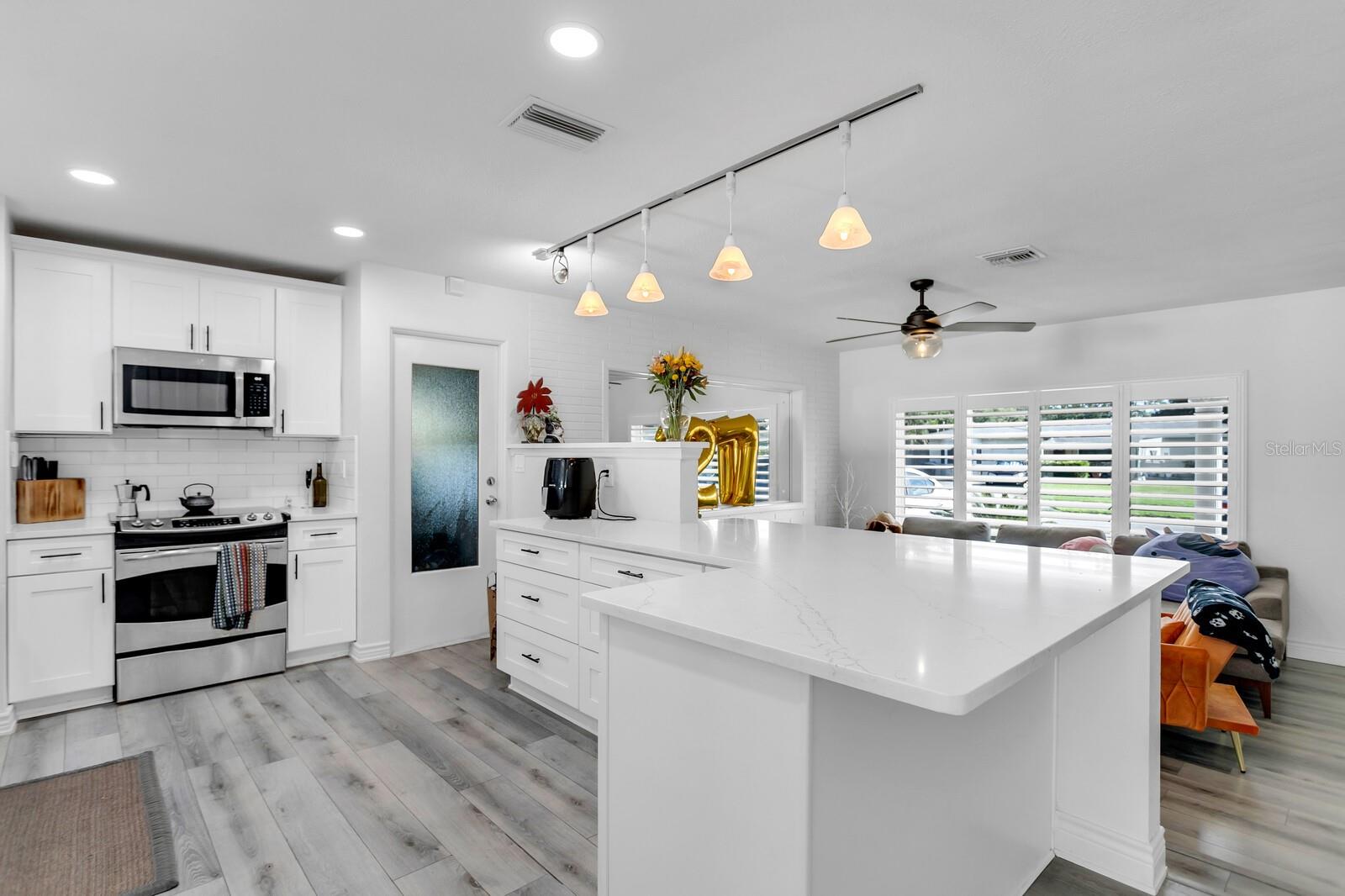 Image 2 of 39 For 2290 60th Way N