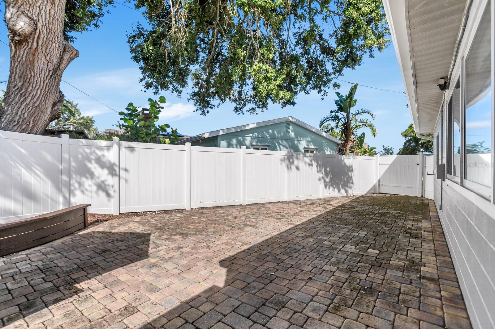 Image 21 of 39 For 2290 60th Way N