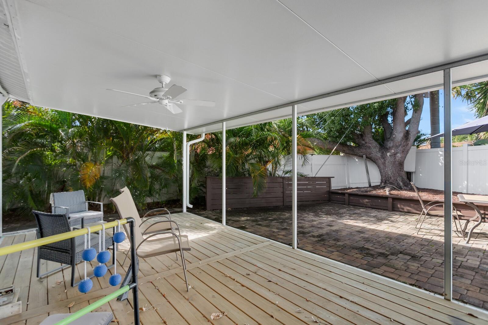 Image 27 of 39 For 2290 60th Way N