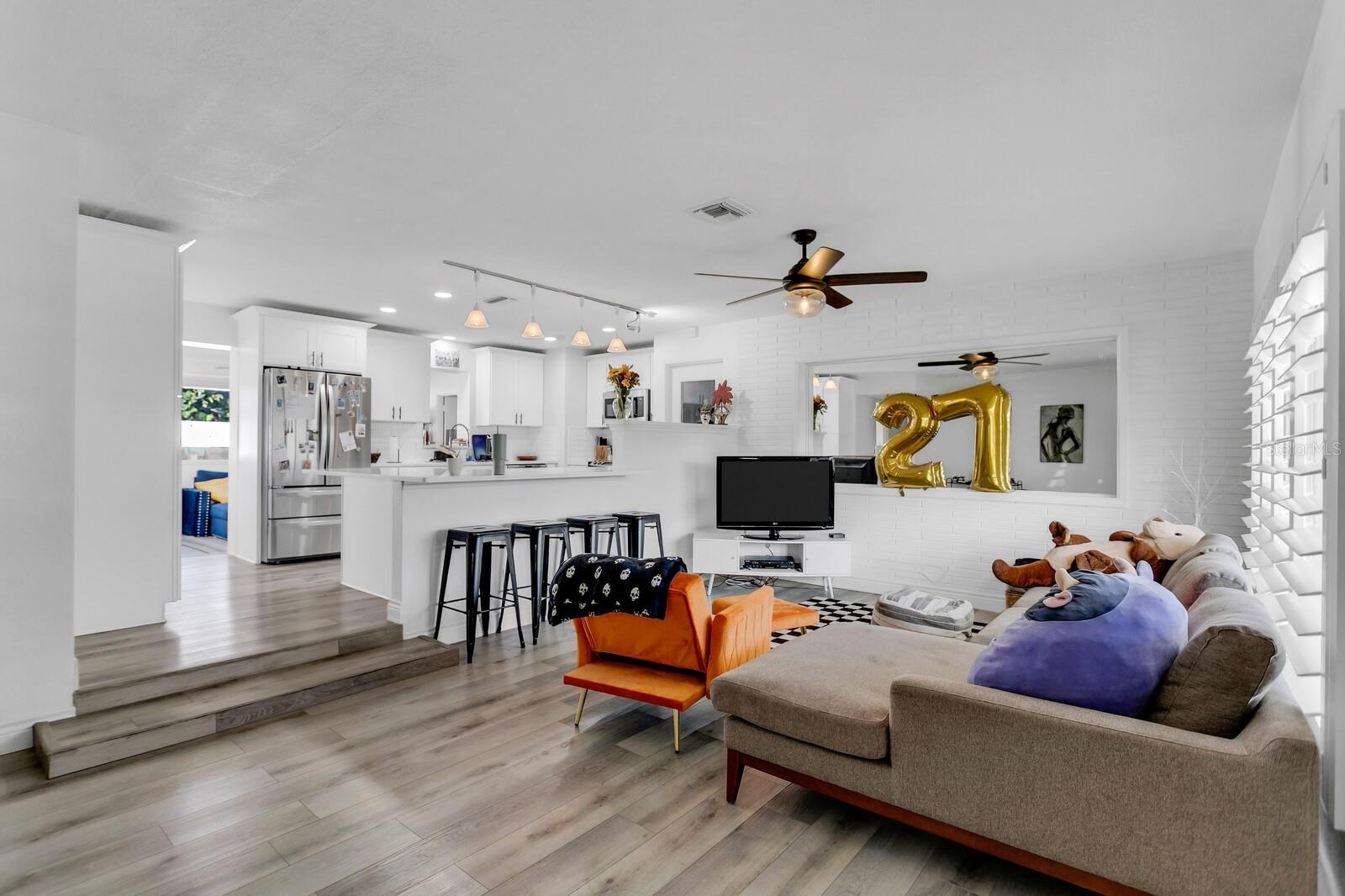 Image 7 of 39 For 2290 60th Way N