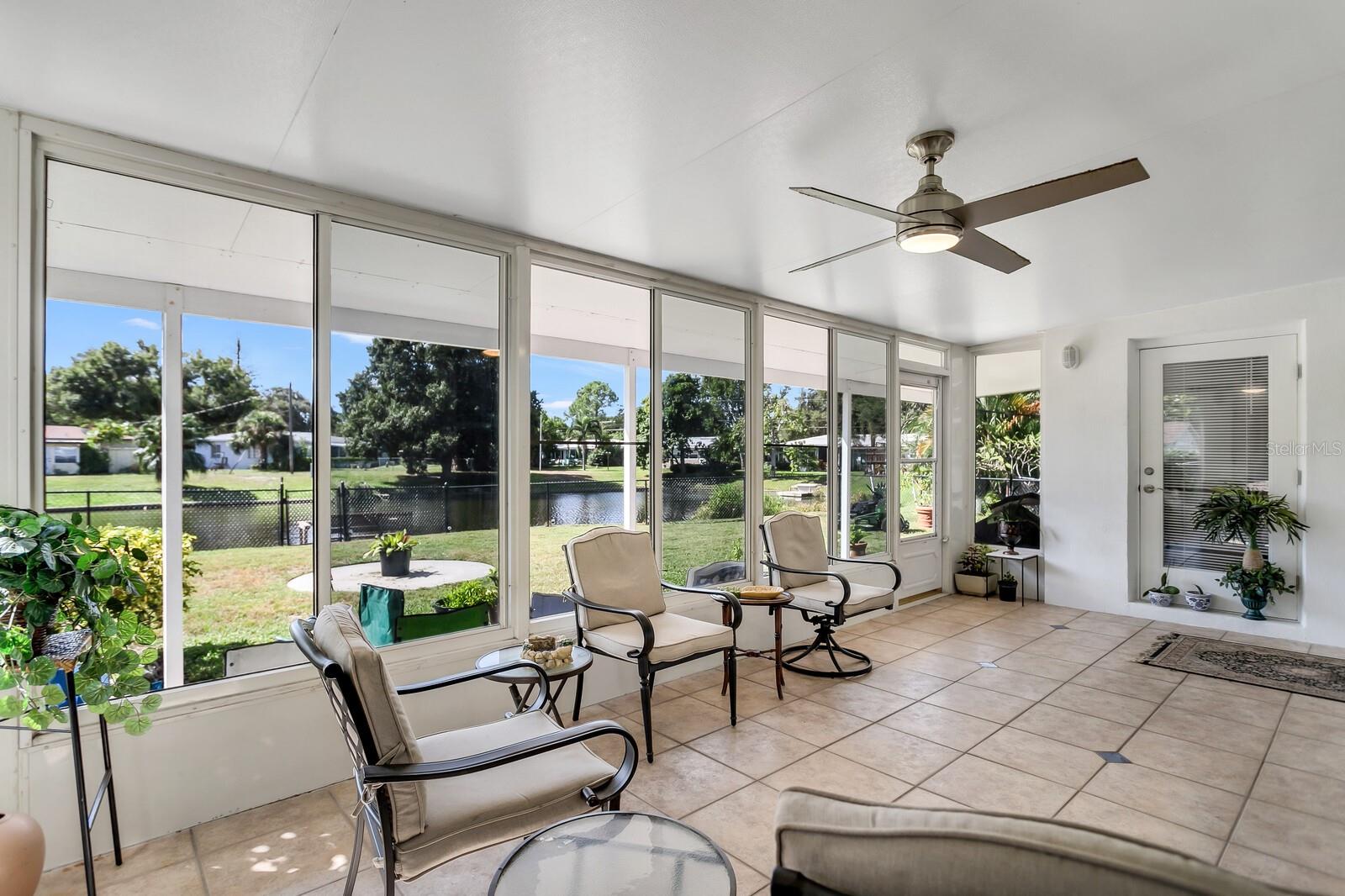 Image 17 of 40 For 4864 Lake Charles Drive N