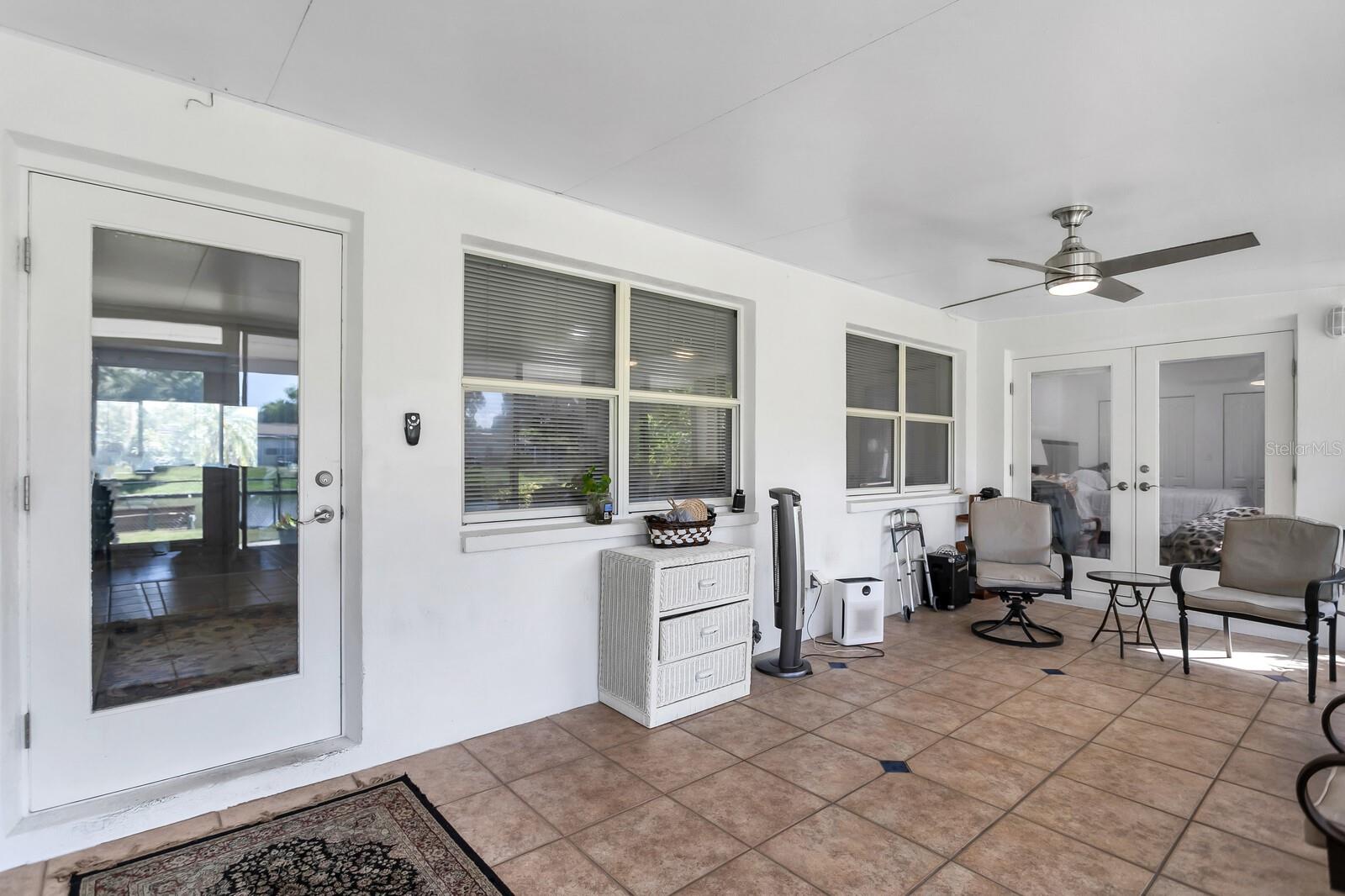 Image 18 of 40 For 4864 Lake Charles Drive N