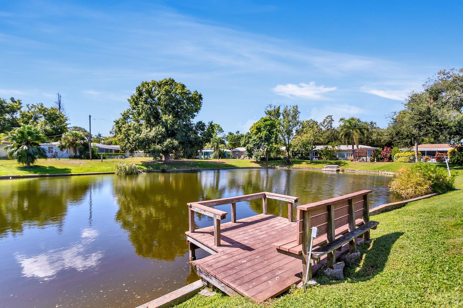 Image 4 of 40 For 4864 Lake Charles Drive N