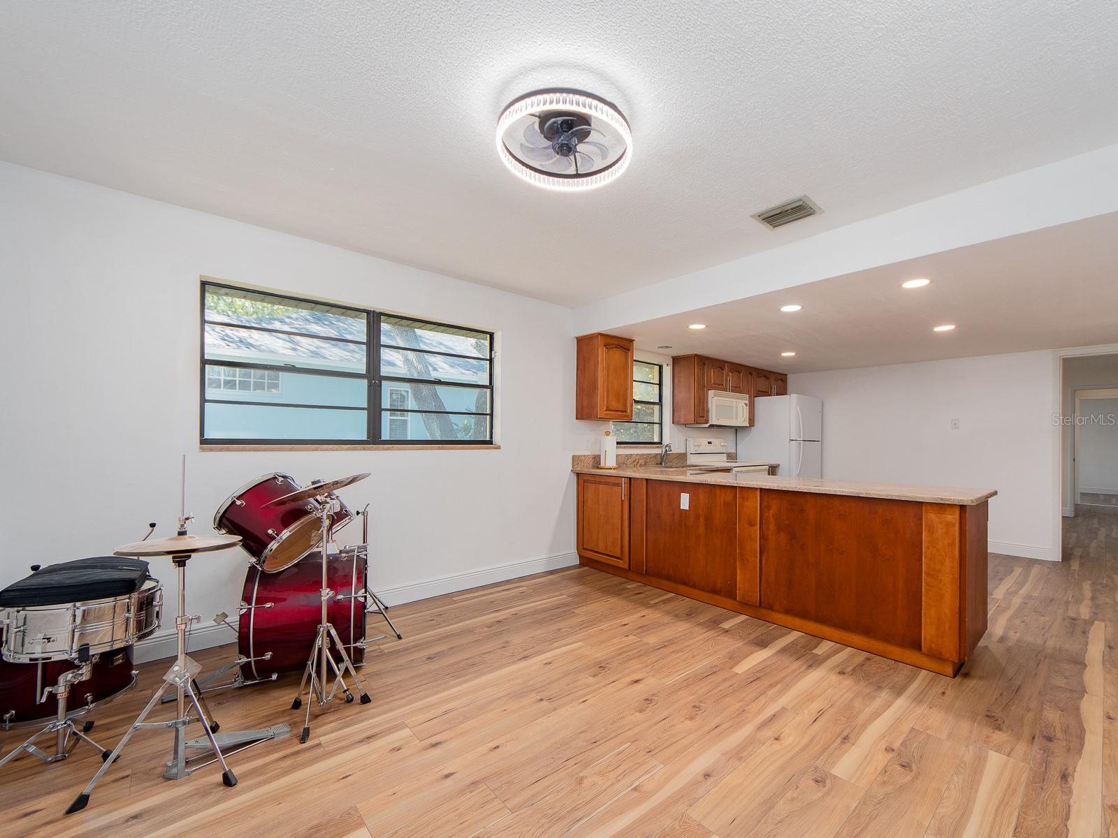 Image 22 of 45 For 2890 Armadillo Drive