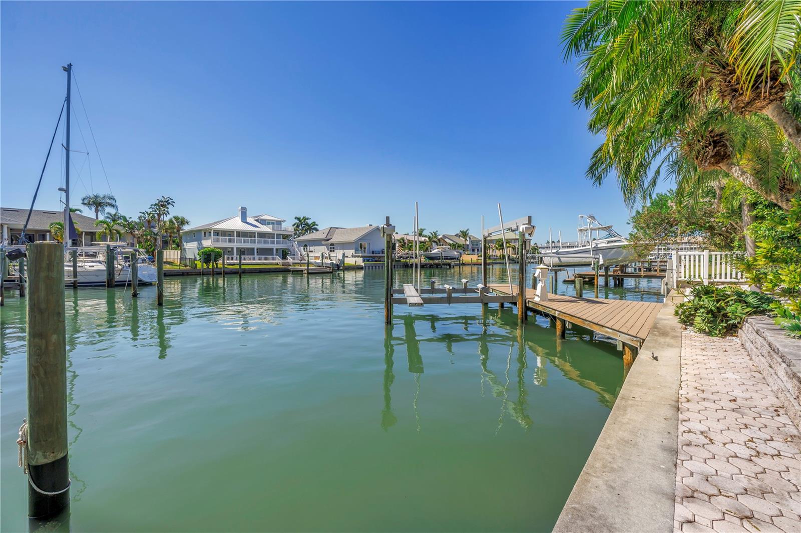 Image 43 of 86 For 104 5th Street E