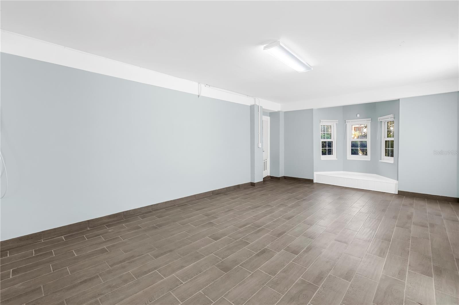 Image 79 of 86 For 104 5th Street E