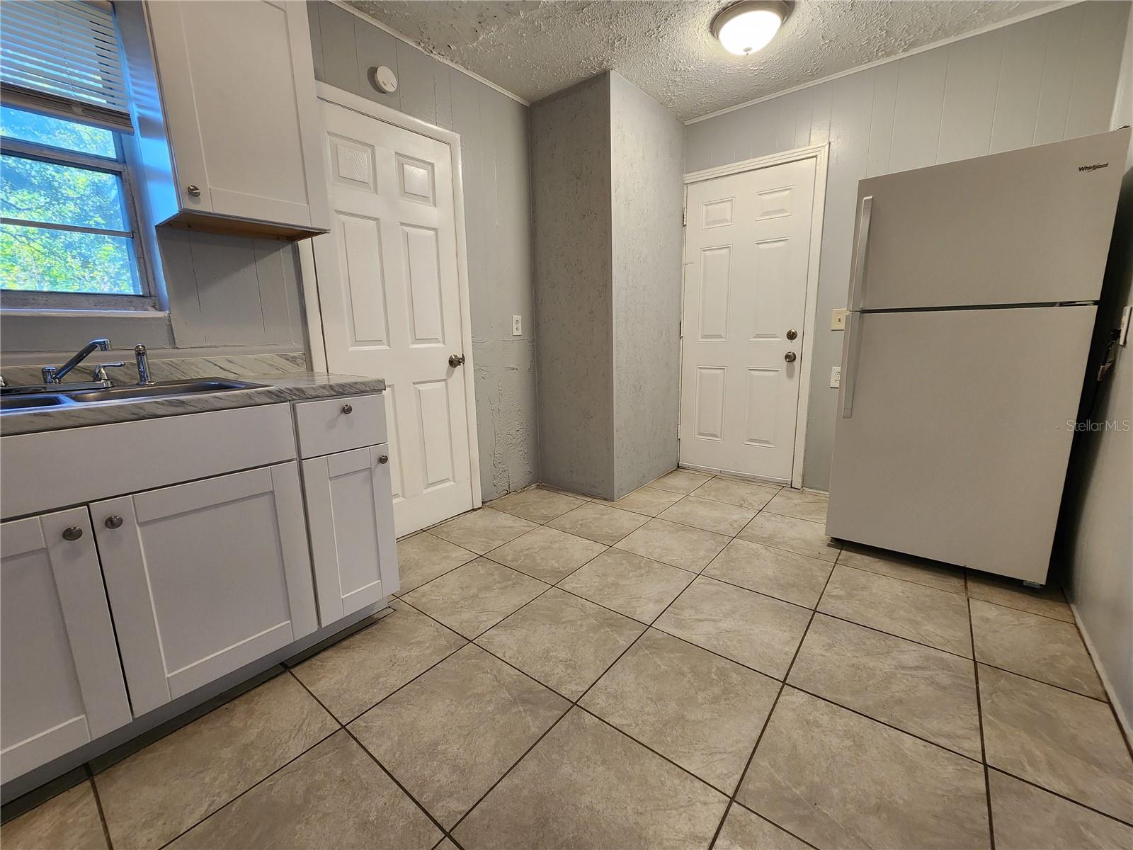 Image 3 of 6 For 4602 Williamsburg Avenue