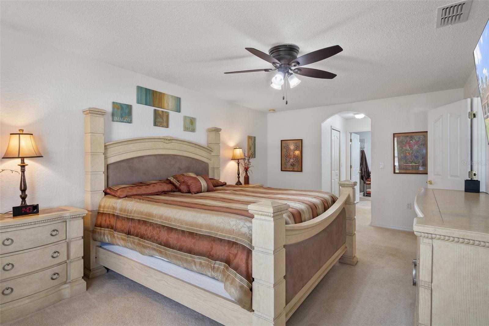 Listing photo id 29 for 18279 Mairdale Road