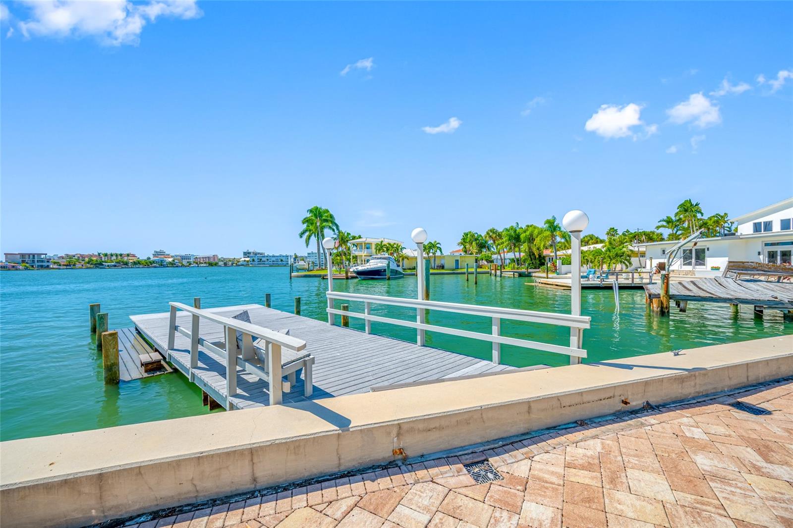 Image 39 of 43 For 5840 Bali Way S