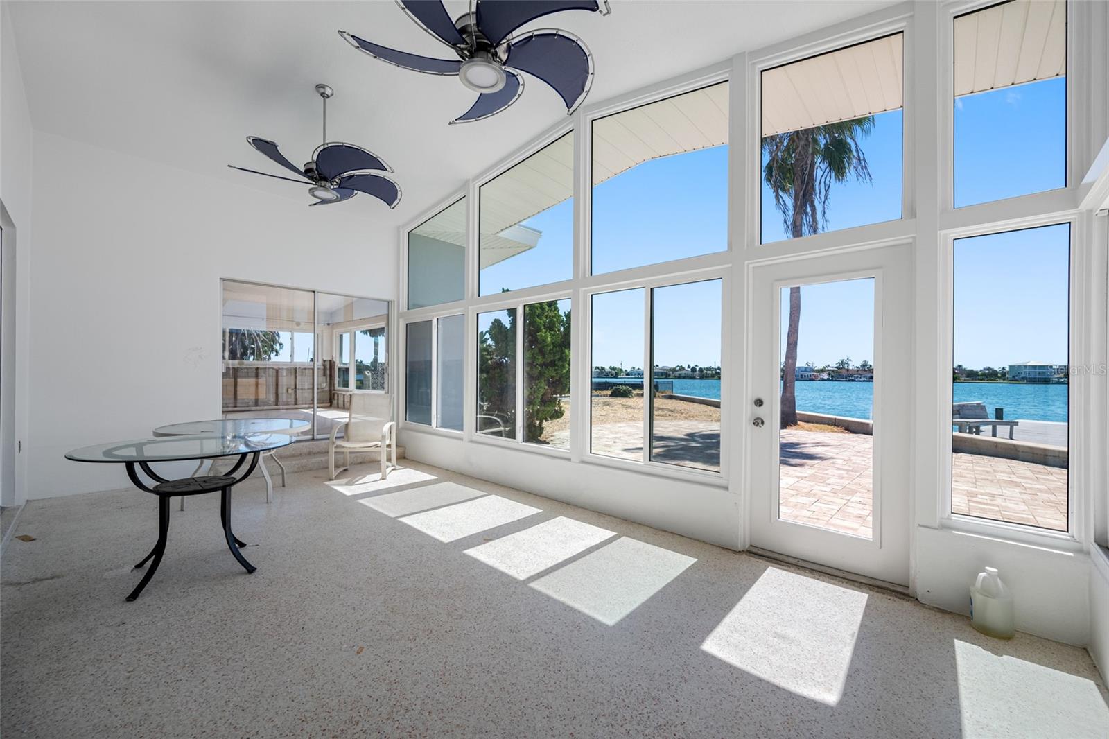 Image 8 of 43 For 5840 Bali Way S