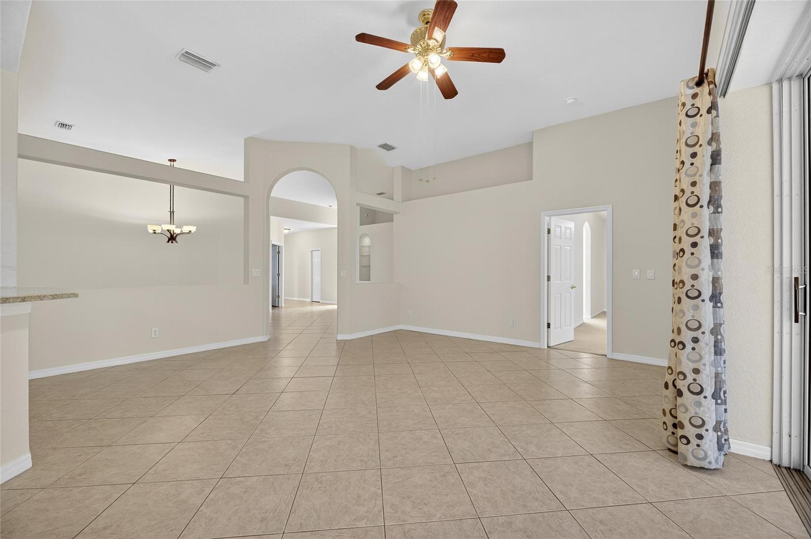 Image 25 of 50 For 9115 Pinebreeze Drive