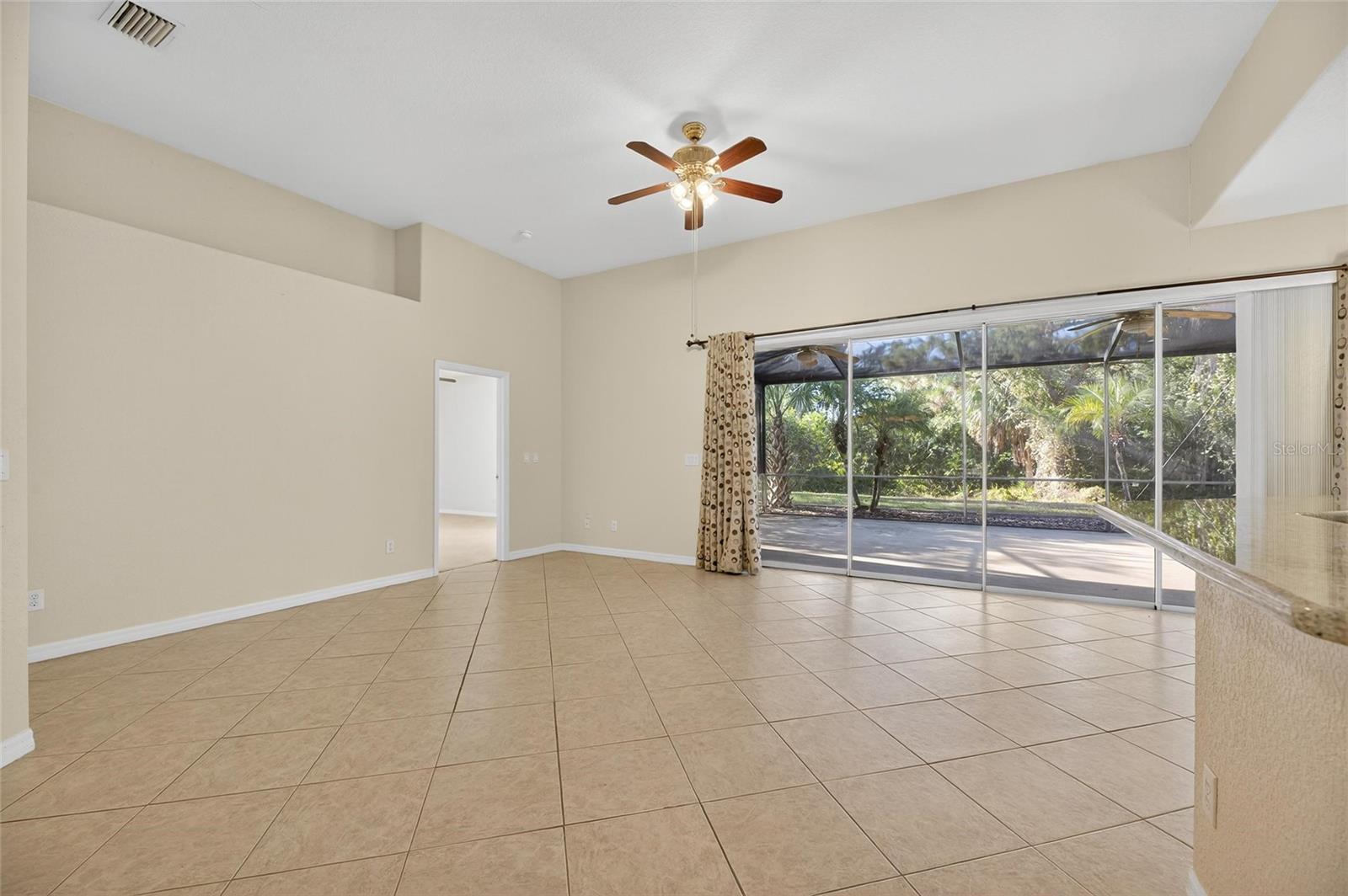 Image 26 of 50 For 9115 Pinebreeze Drive