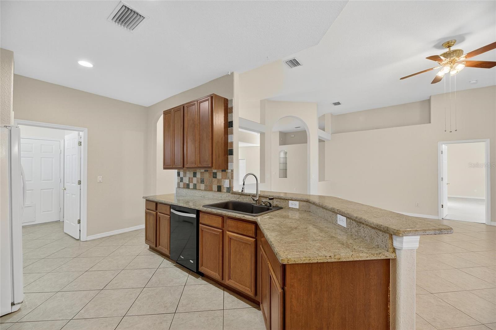 Image 34 of 50 For 9115 Pinebreeze Drive