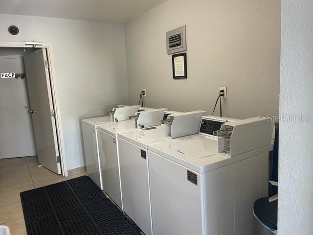 Image 7 of 9 For 675 Indian Rocks Road N 102b