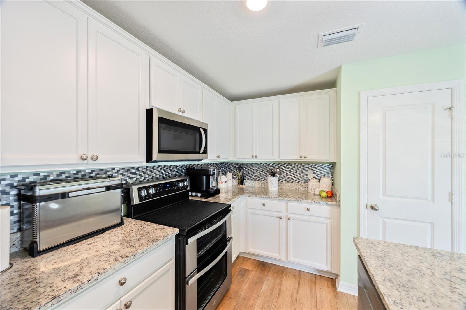 Image 6 of 33 For 5251 Cricket Road