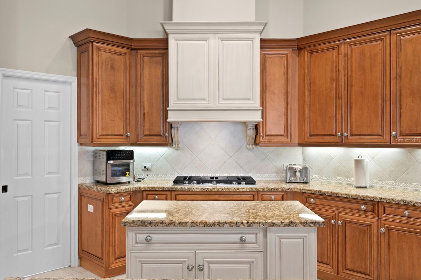 Image 25 of 93 For 16423 Burniston Drive