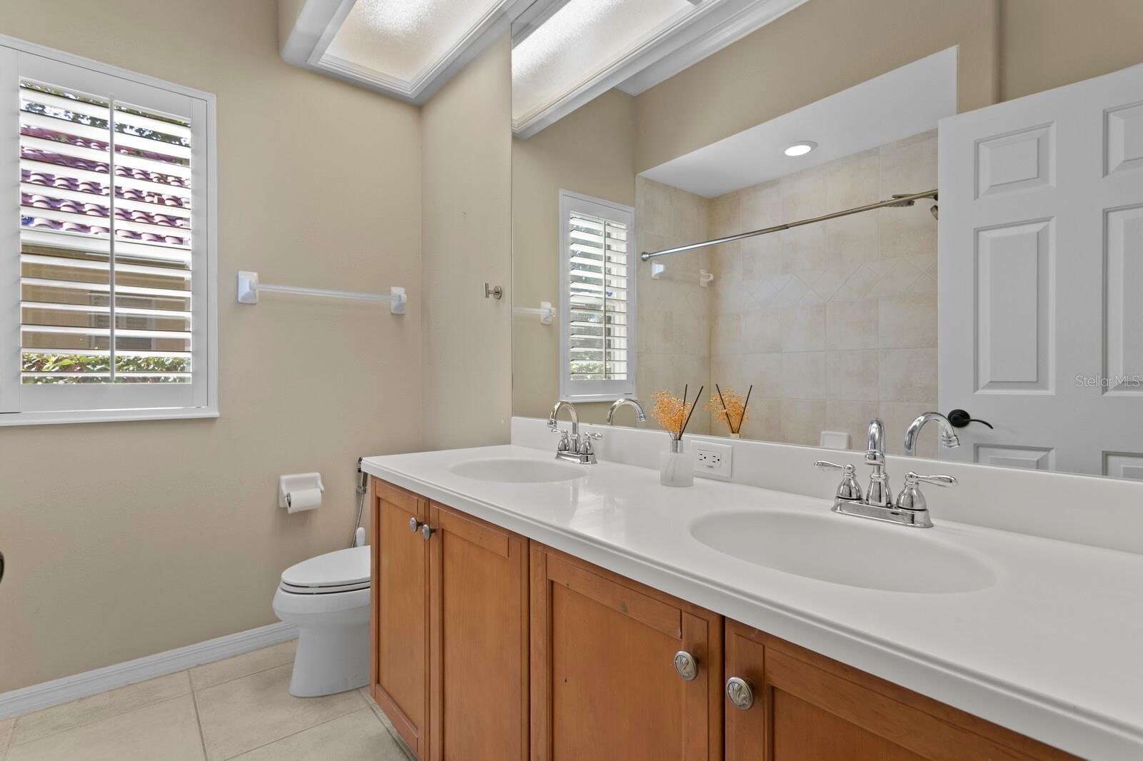 Image 40 of 93 For 16423 Burniston Drive