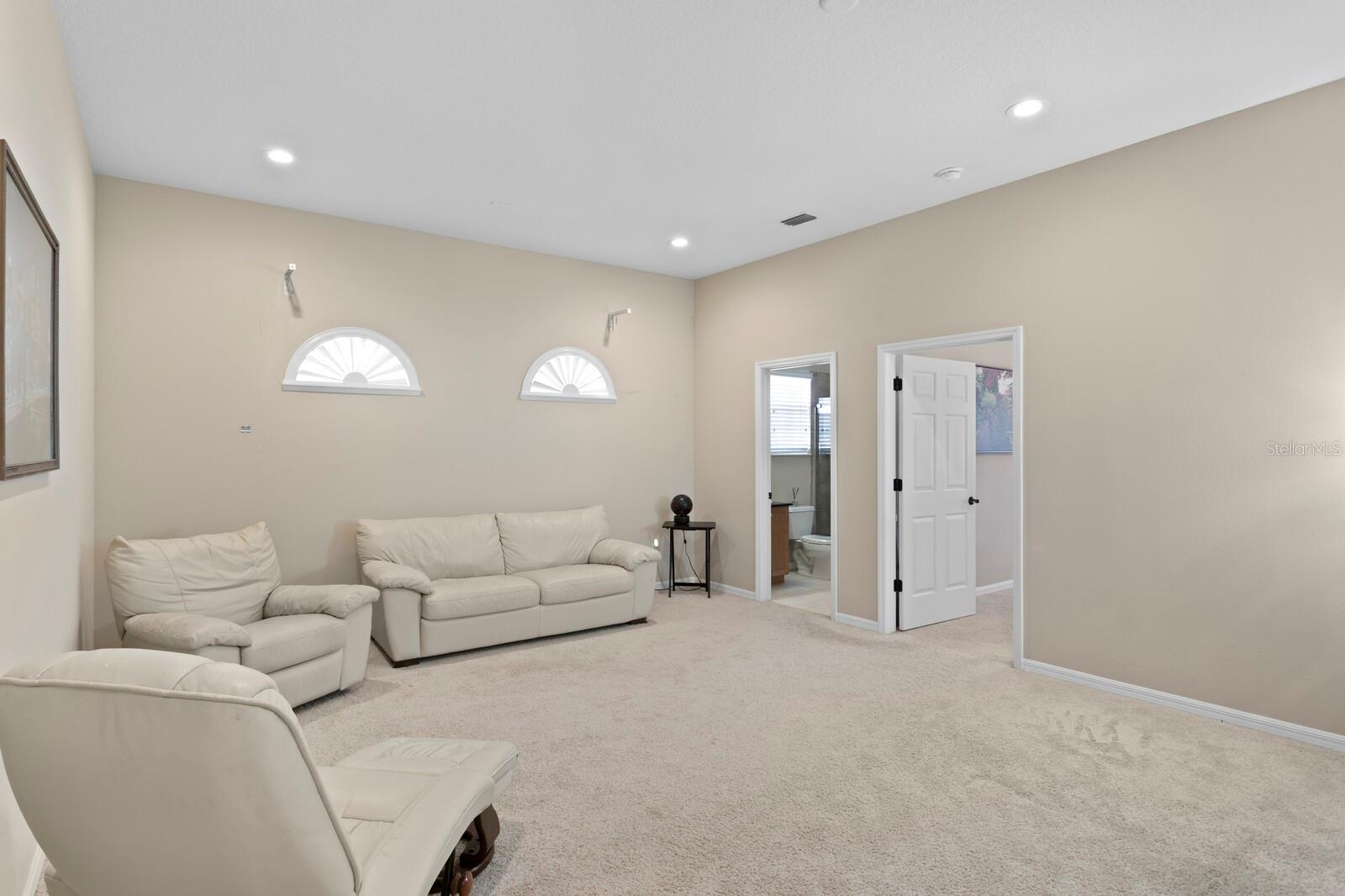 Image 46 of 93 For 16423 Burniston Drive