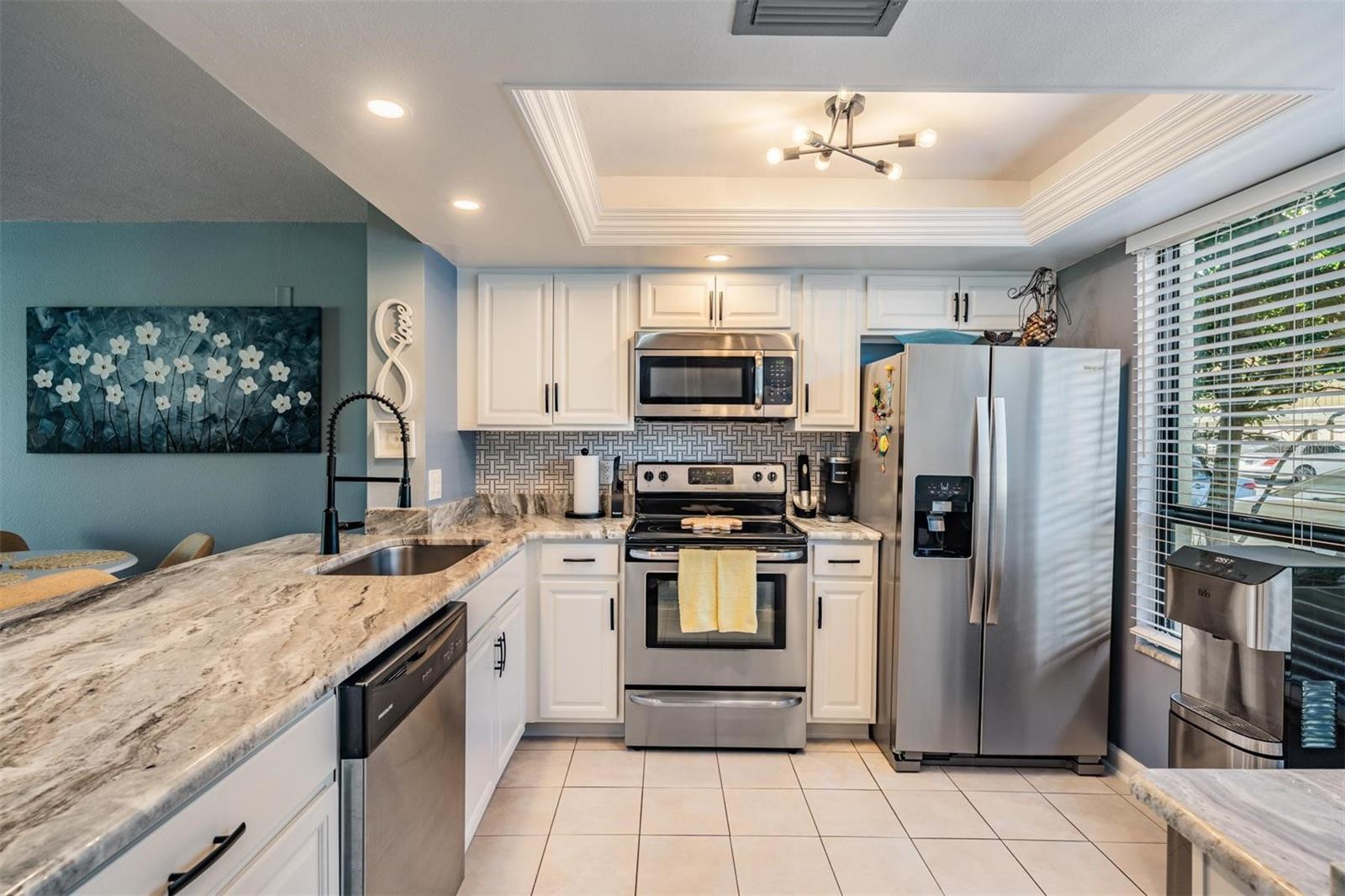 Image 11 of 50 For 2620 Cove Cay Drive 107