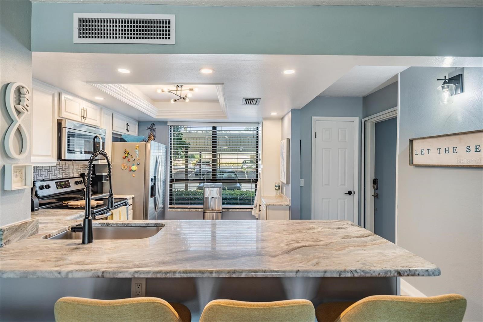 Image 14 of 50 For 2620 Cove Cay Drive 107