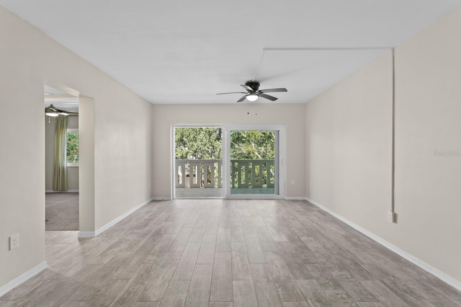 Image 10 of 37 For 1200 Shore Drive Ne 316