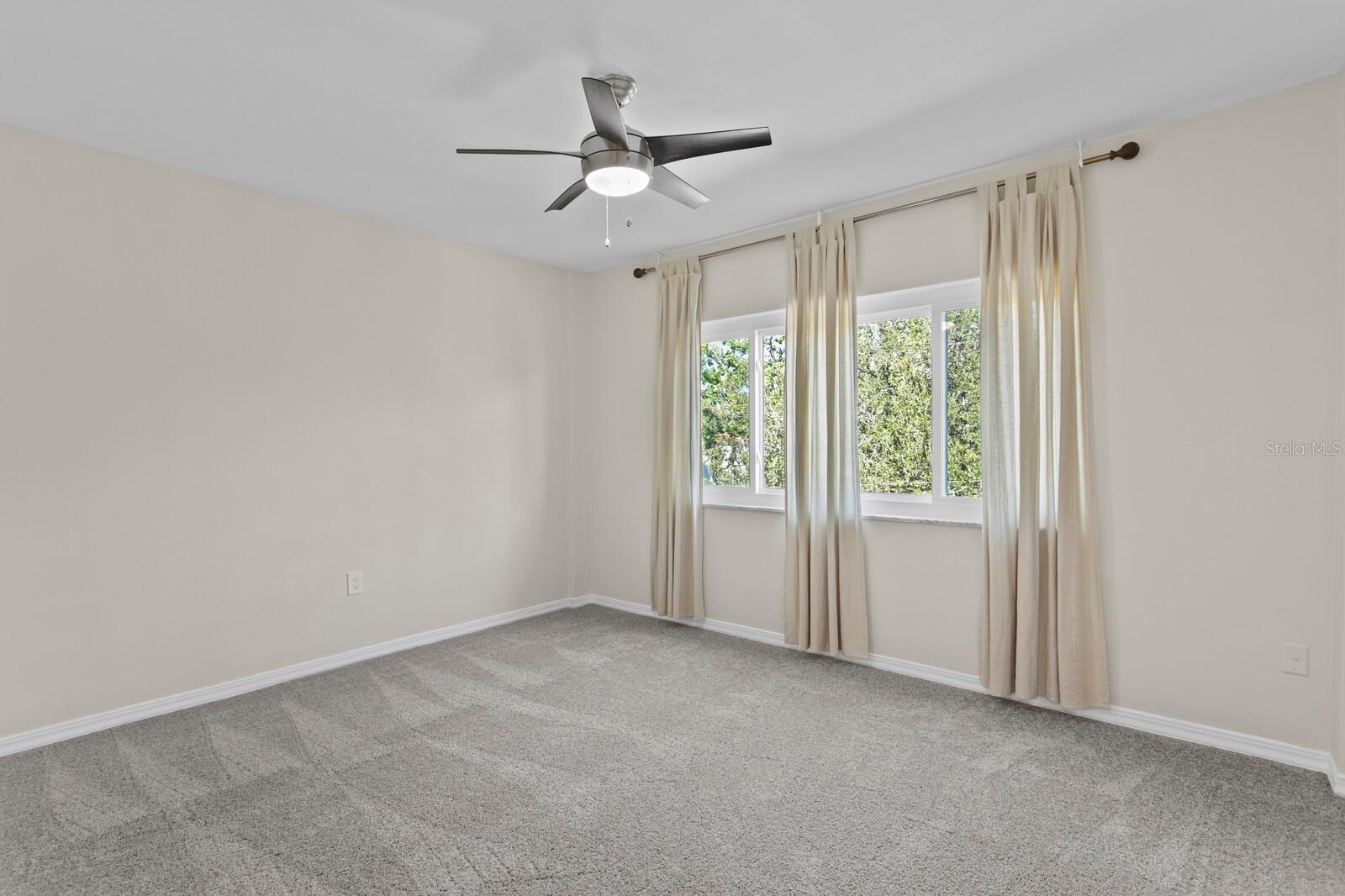 Image 21 of 37 For 1200 Shore Drive Ne 316