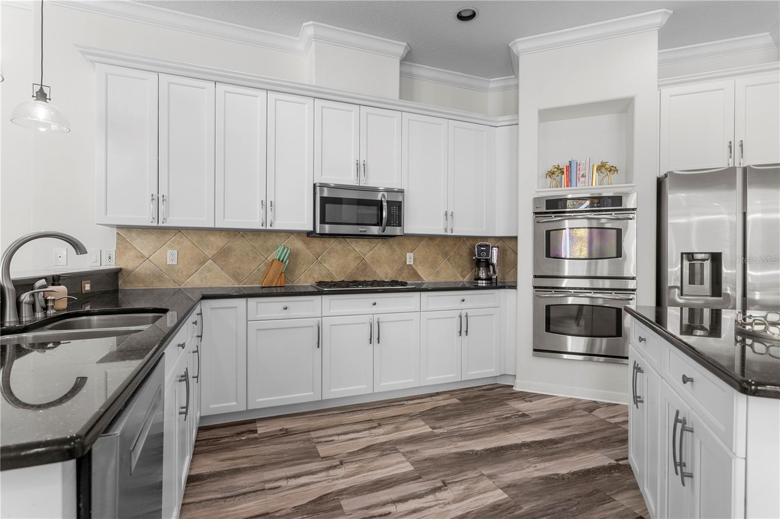 Image 28 of 94 For 16303 Heathrow Drive