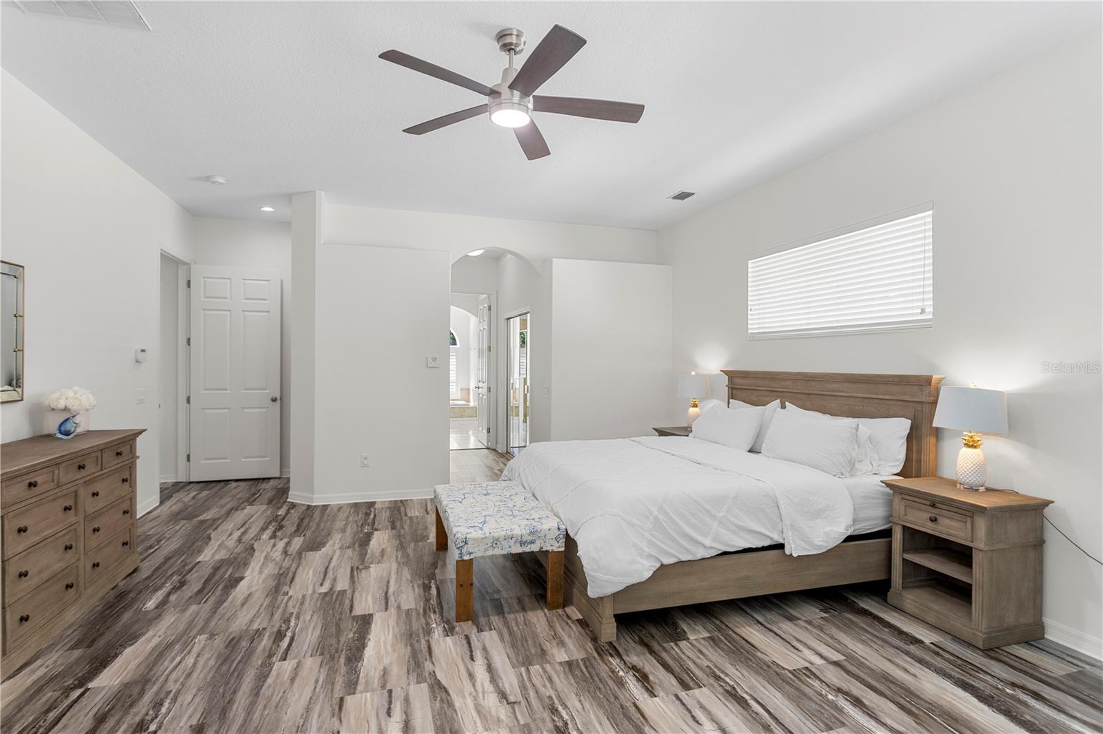 Image 31 of 94 For 16303 Heathrow Drive