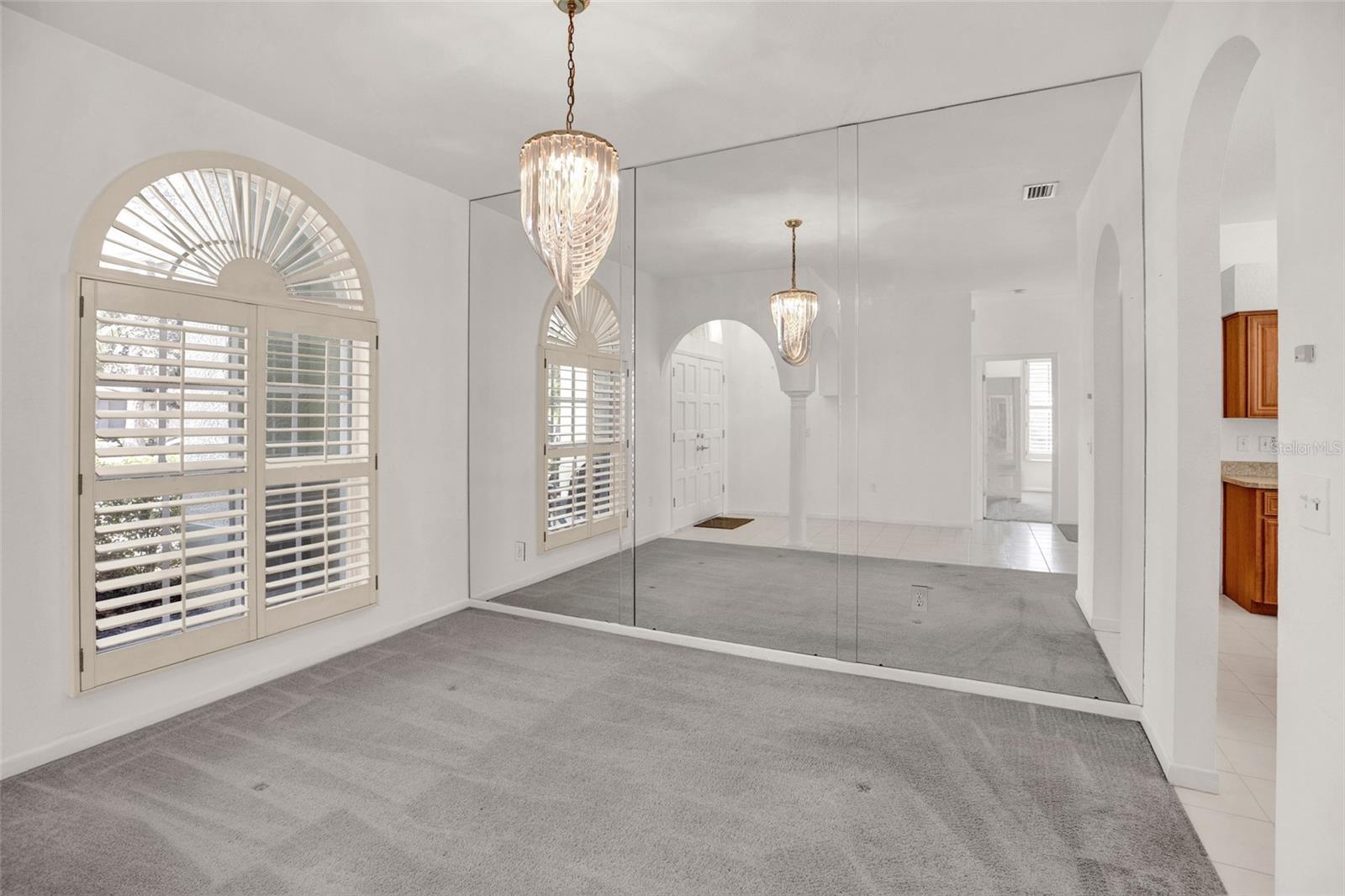 Image 10 of 93 For 4405 Worthington Circle