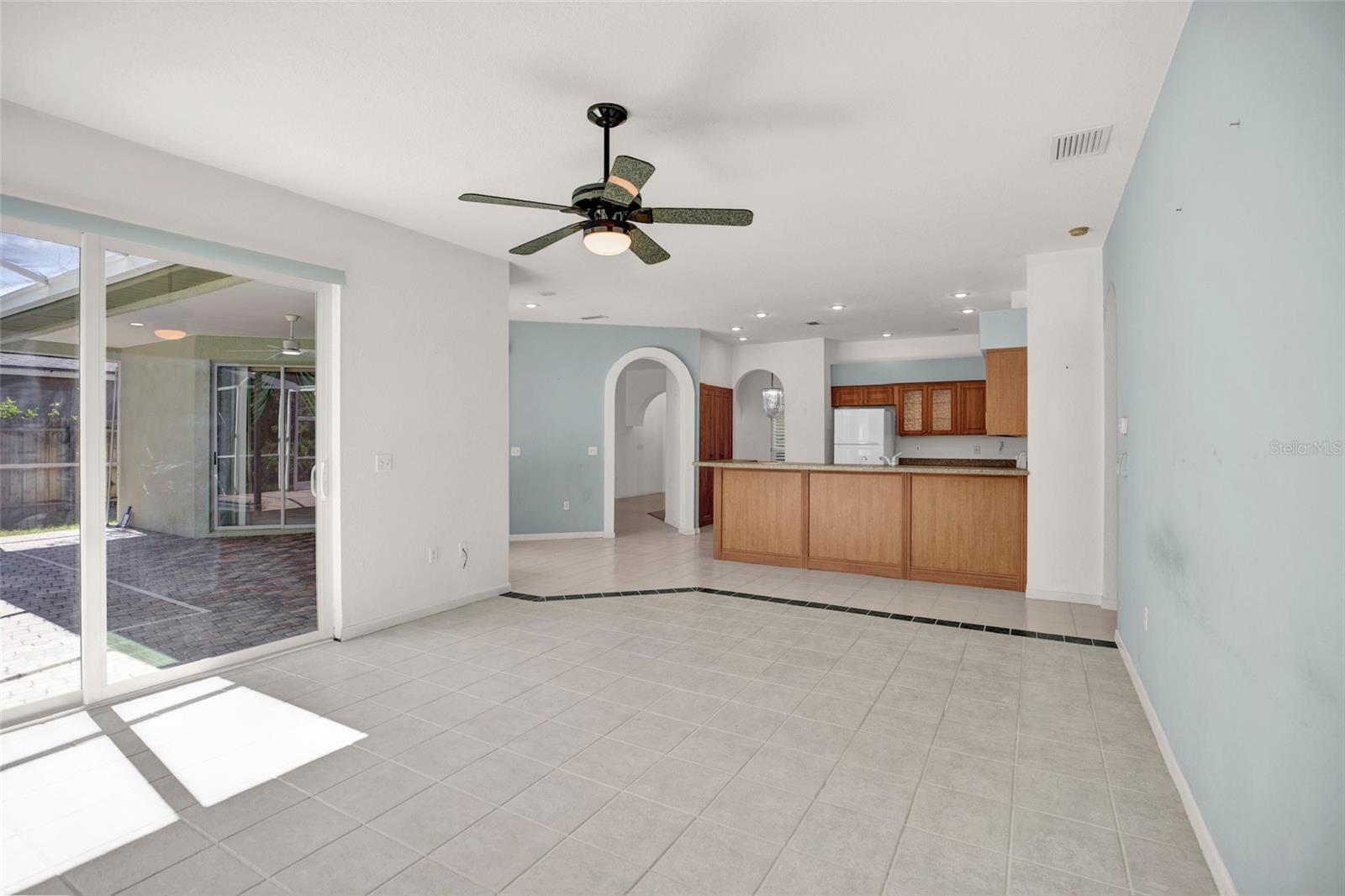 Image 21 of 93 For 4405 Worthington Circle